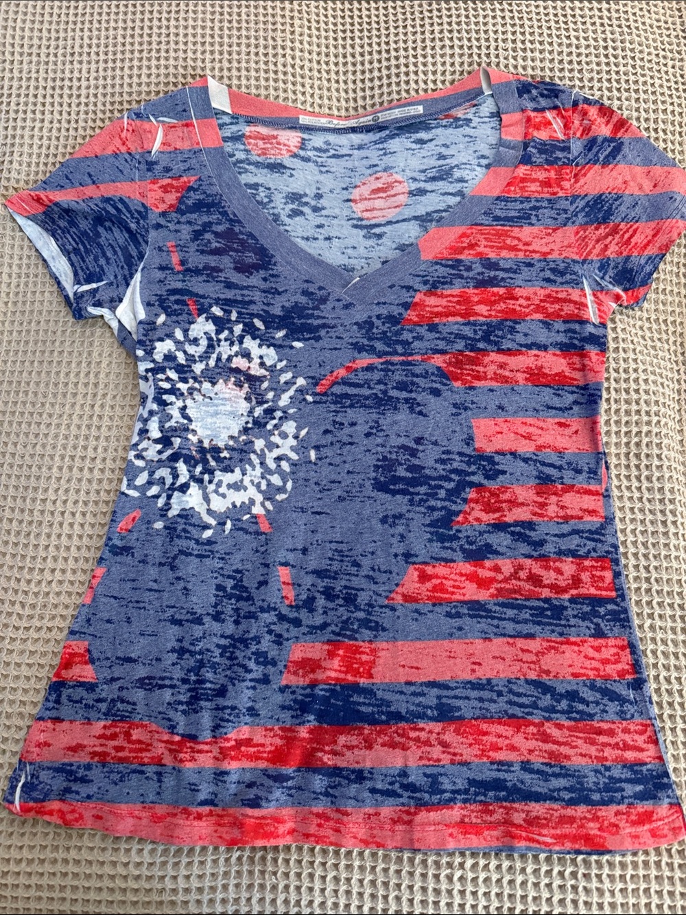 Women’s V-Neck Graphic Tee - Blue & Red
